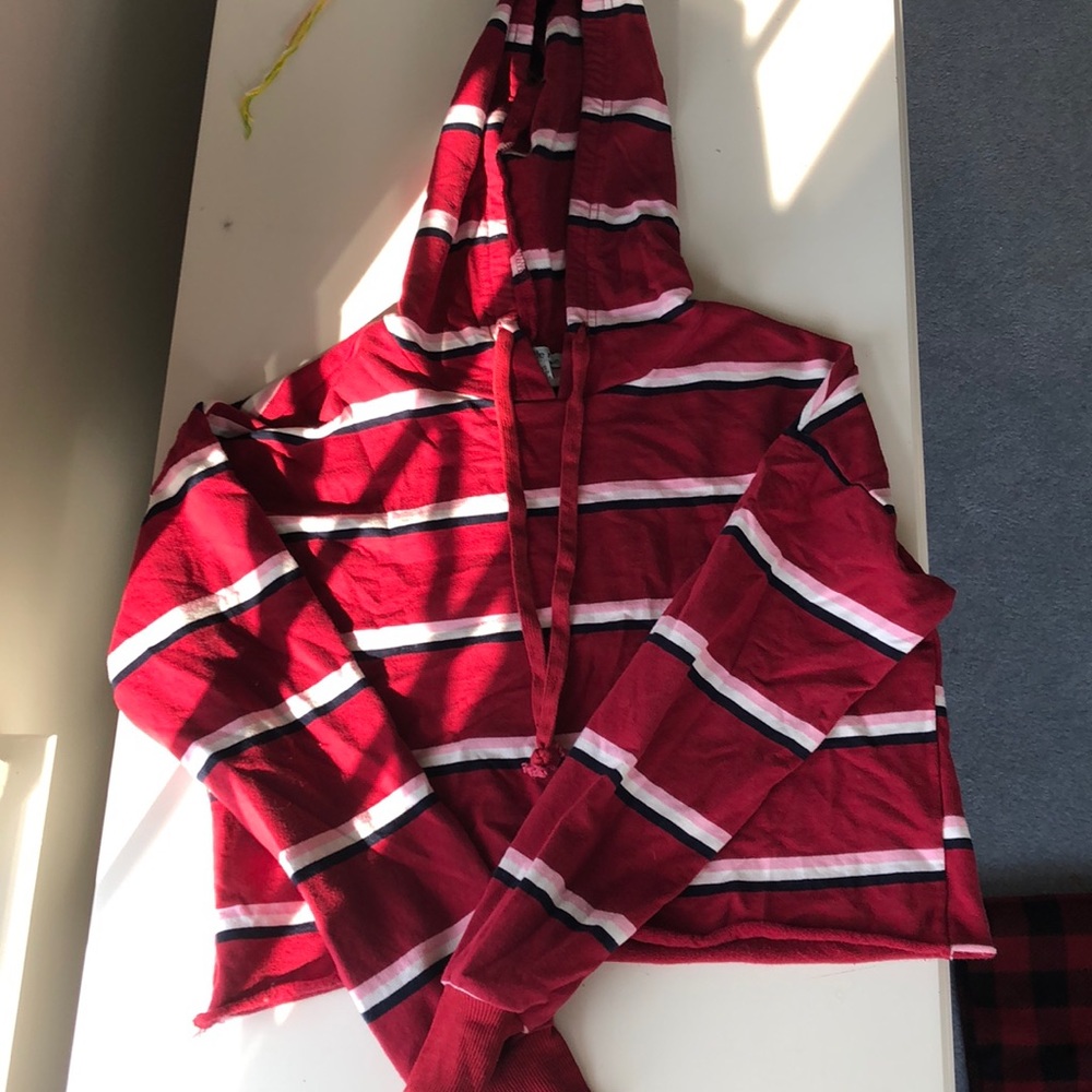 stripped cropped sweatshirt